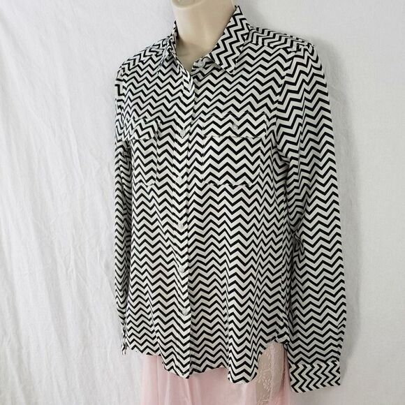 American Eagle Button Blouse Chevron Long Sleeves Collared - Picture 4 of 8